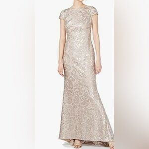 NEW Calvin Klein Cap-Sleeve Sequined Gown size 6